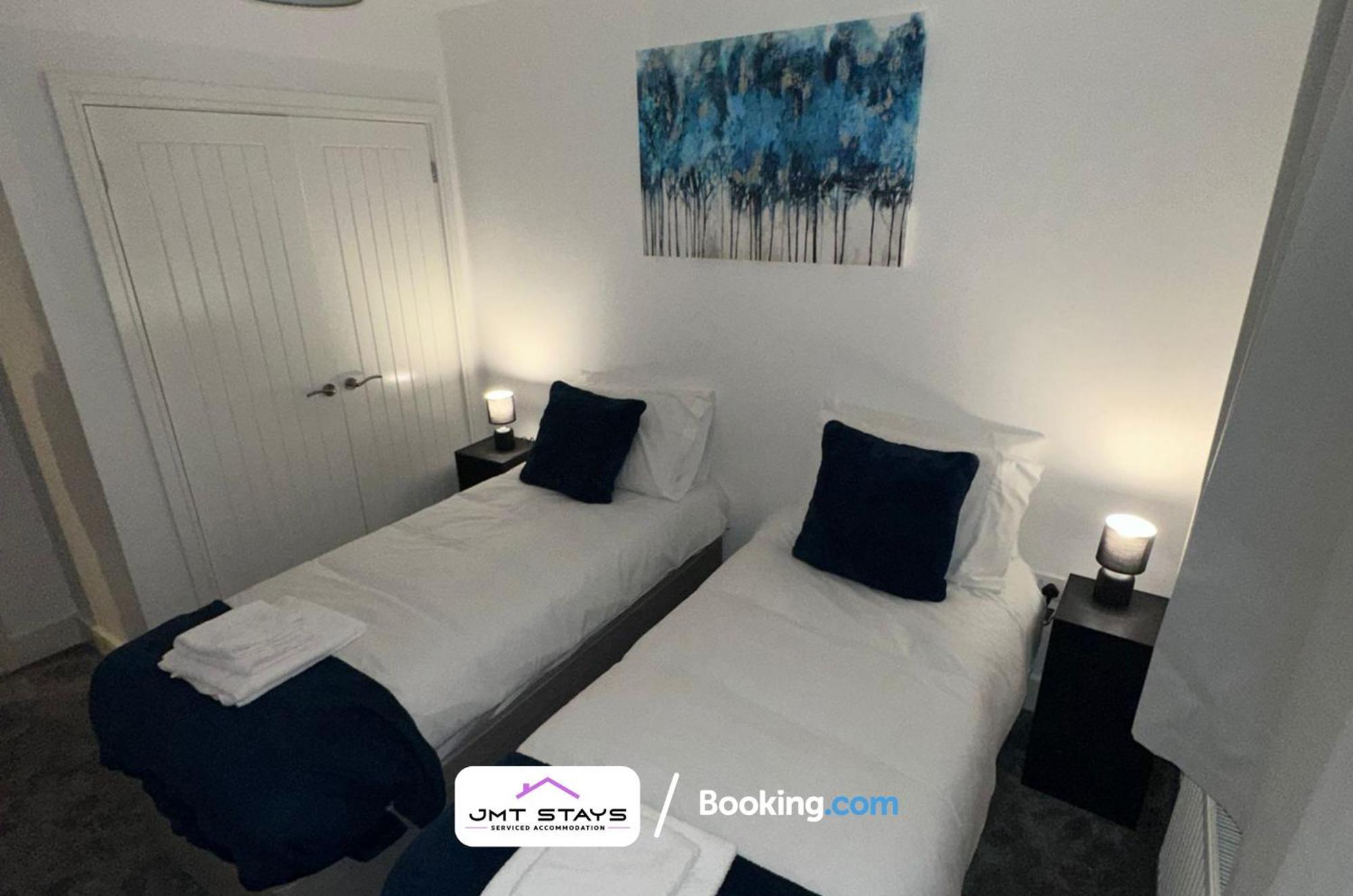 Exclusive Deal For Extended Stays By Jmt Stays L Swansea Short Lets And Serviced L With Garden Sketty Dış mekan fotoğraf