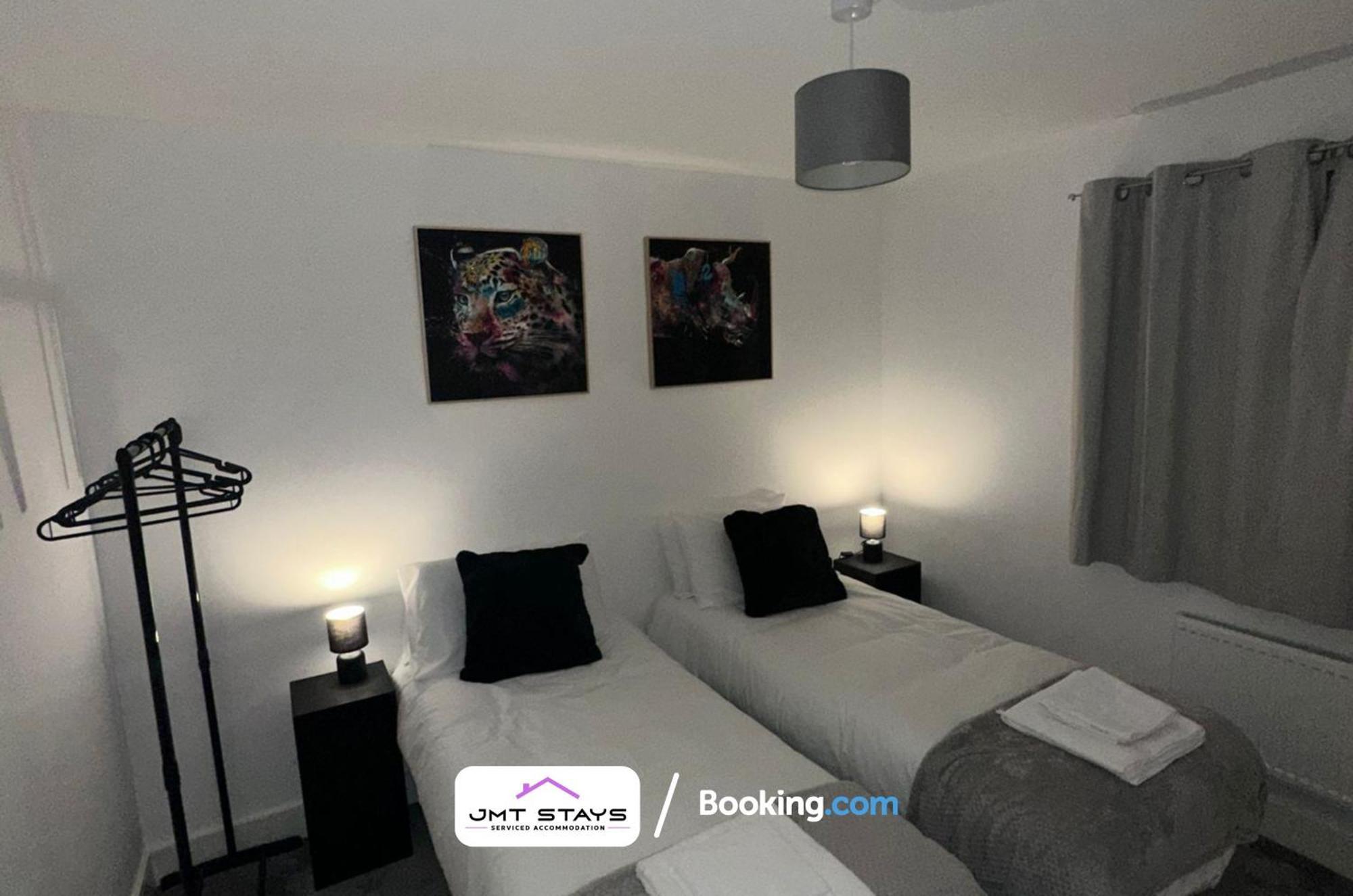 Exclusive Deal For Extended Stays By Jmt Stays L Swansea Short Lets And Serviced L With Garden Sketty Dış mekan fotoğraf